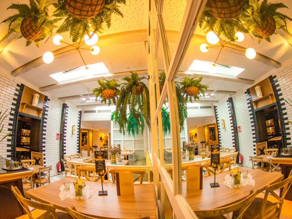salón para comidas de empresa en restaurante centro albacete la bonita 1850